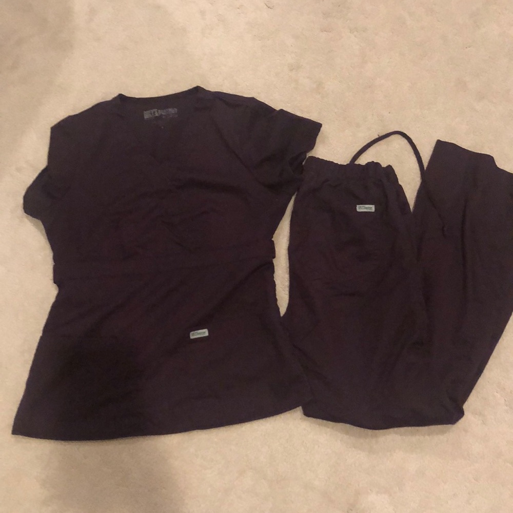 Grays anatomy scrubs